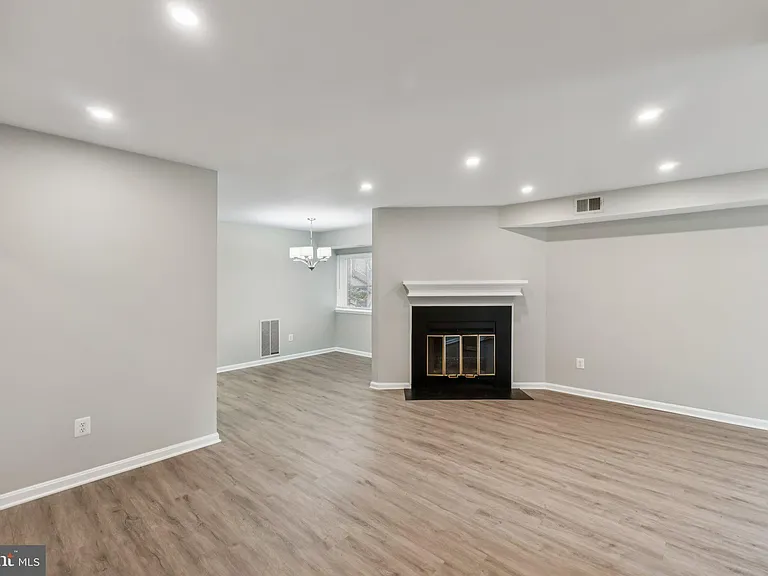 3437 Summit Ct NE #3437 — Photo 6