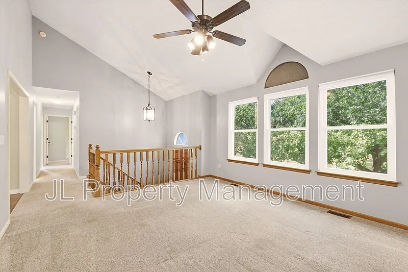 4 bed, 3.0 bath, 2188 sqft, $2,650 — Photo 3