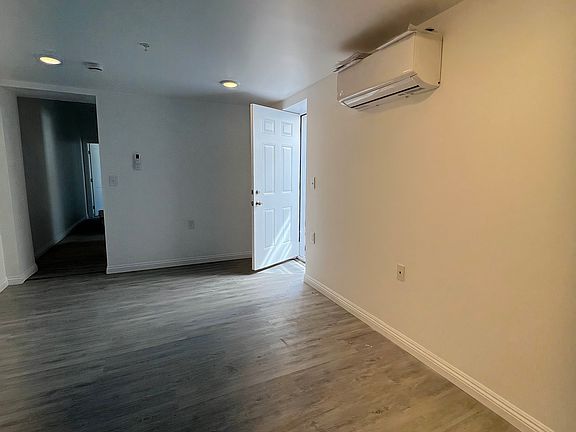2nd image of 403 E Girard Ave #2R
