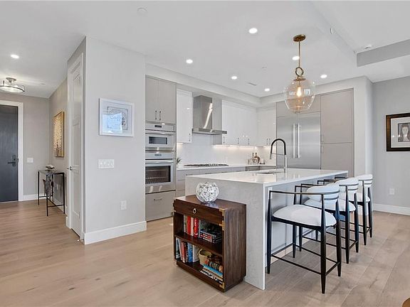 5th image of 2425 Peachtree Rd NE #1203