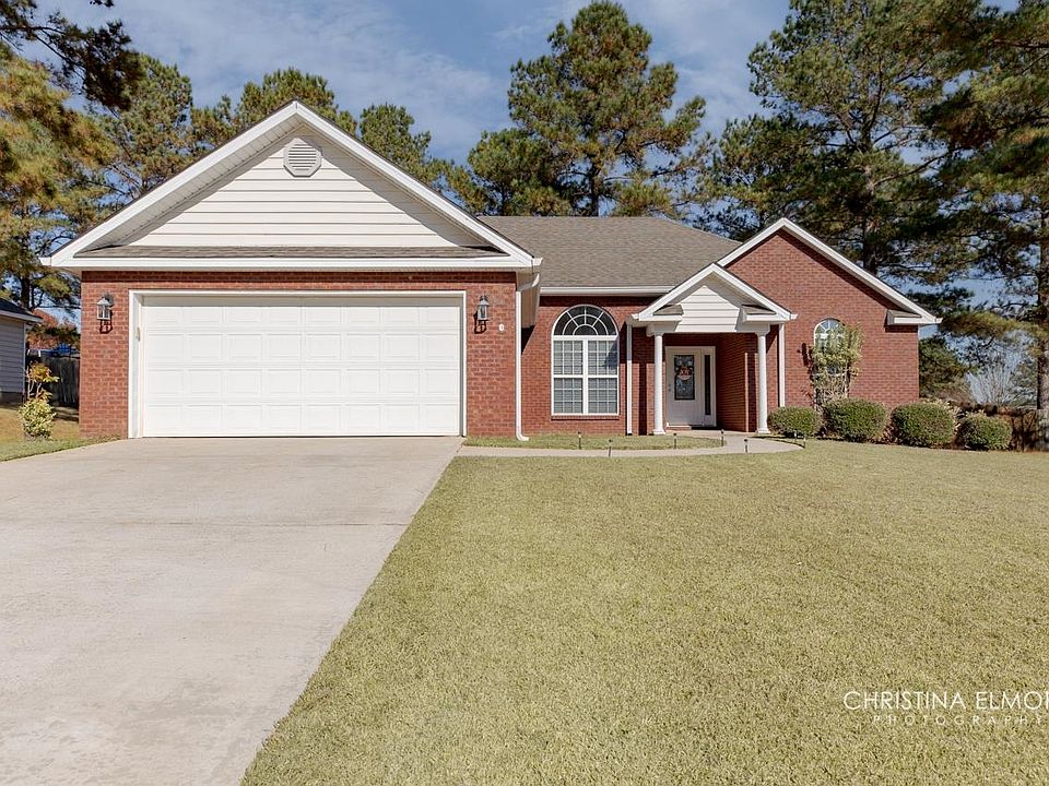 1st image of 124 Huntley Dr