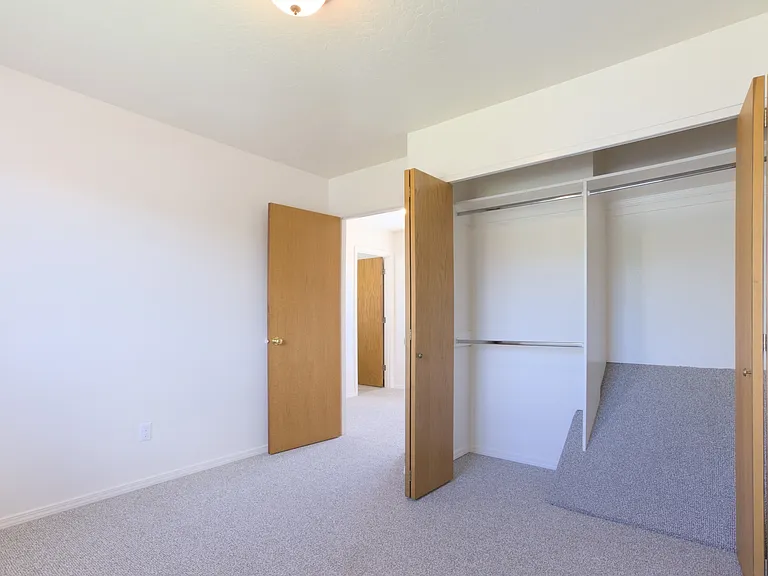 317 E Dodge St #1 — Photo 19