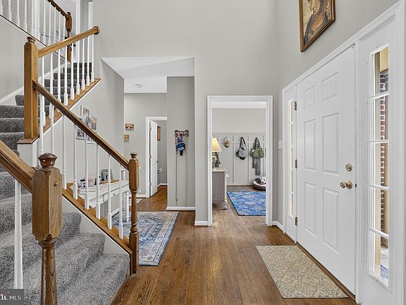 5th image of 5766 Oyster Bay Dr
