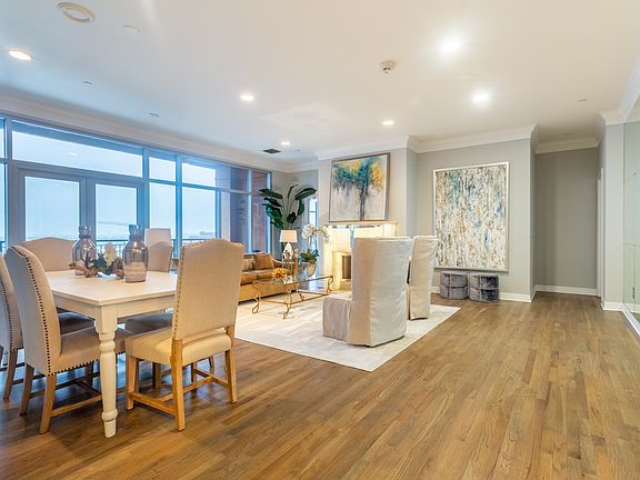 5th image of 2828 Hood St #1107H