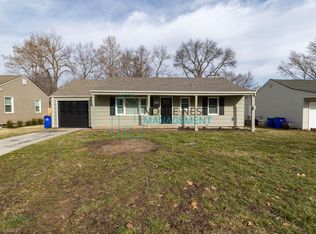 6610 W 72nd Ter, Overland Park, KS 66204