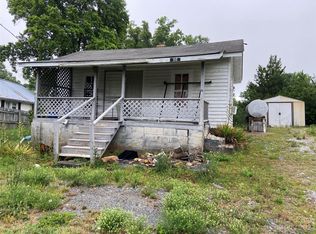 50 Grove St, Marion, NC 28752