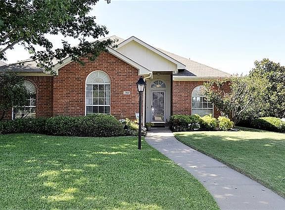 3rd image of 1501 Steinway Ct