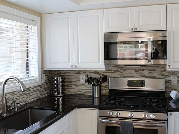 3rd image of 124 Eucalyptus Ln