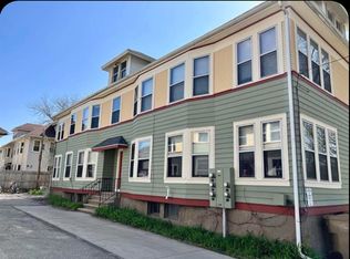 417 Rogers St APT A, Madison, WI 53703