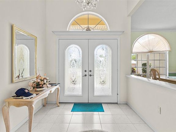 3rd image of 832 CARNOUSTIE DRIVE