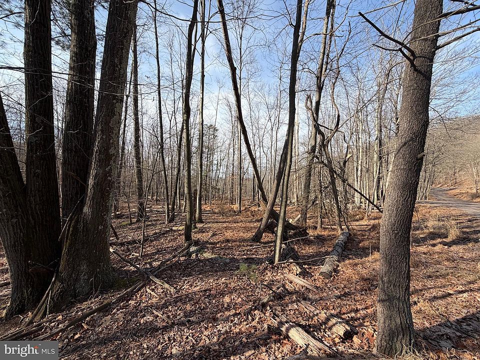 1st image of 650 Aspen Dr