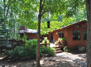 1 Burnett Rd, Mendham, NJ 07945