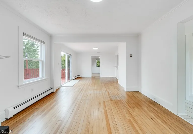 275 E Mount Pleasant Ave — Photo 13