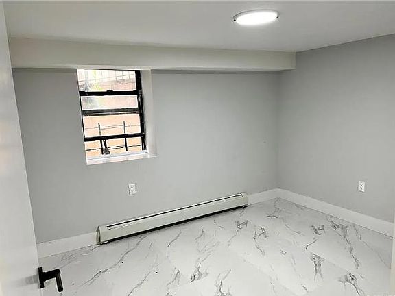 2nd image of 624 Mead St #B