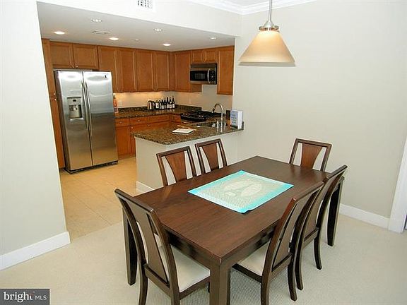 5th image of 5 Park Pl APT 704