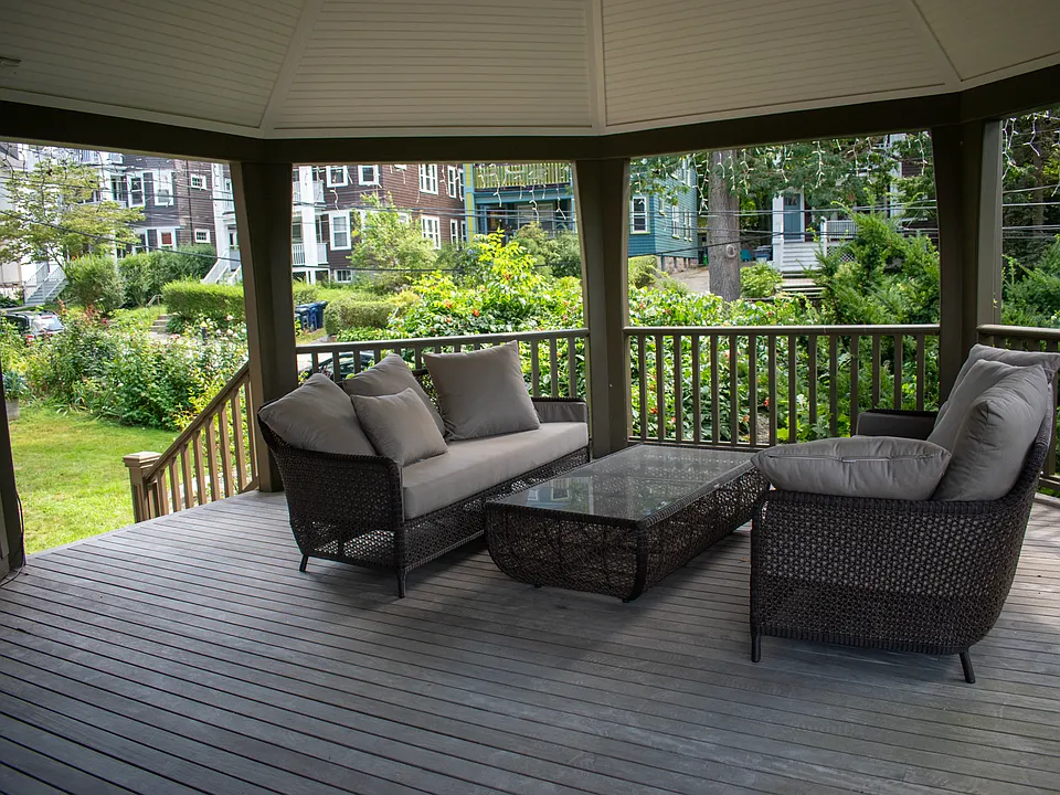 Front deck