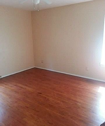 4th image of 7717 Claremont Dr