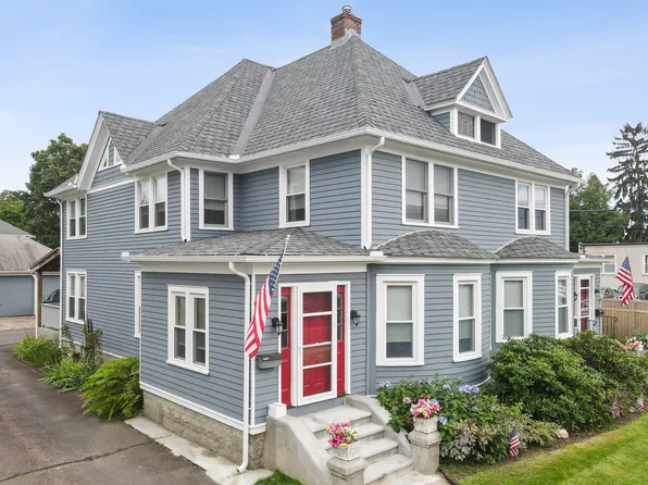 15 Summit St, Manchester, CT 06040