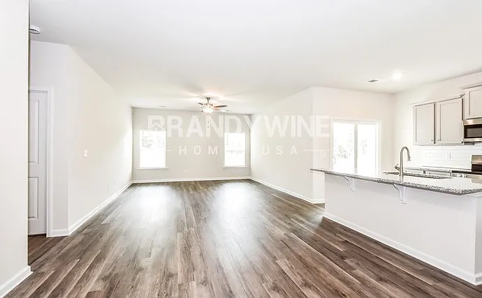 709 Patmore Dr — Photo 5