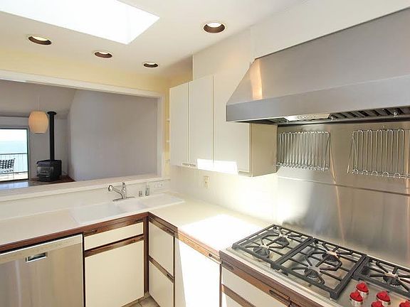 2nd image of 22 Linda Vista Ave