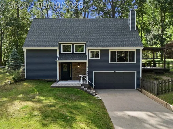 5000 Algonquin Blvd, Clarkston, MI 48348