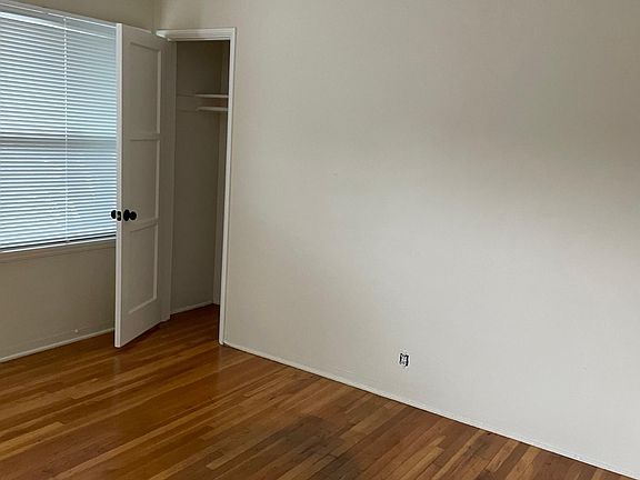 4th image of 367 Pasadena Ave