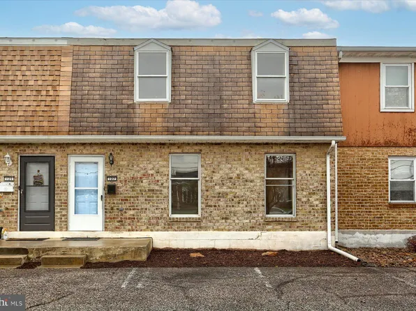 127 E South St, Carlisle, PA 17013