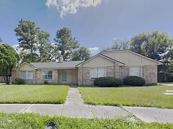2210 Spring Dusk Ln, Spring, TX 77373