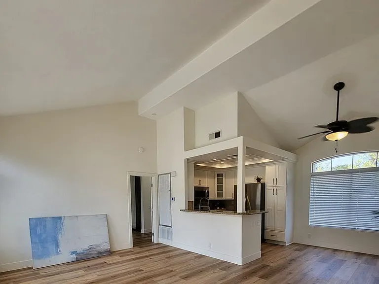 91 Whippoorwill Ln — Photo 3