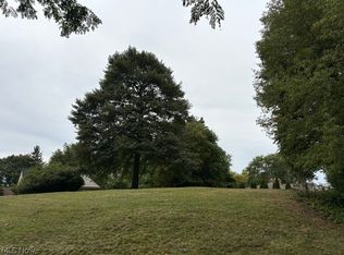 Landscape Cir NW, Canton, OH 44709