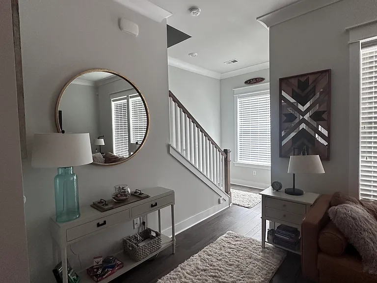 living room- level 2
