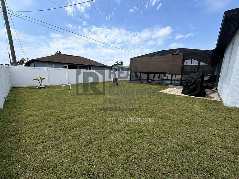 114 NW 13th Ave — Photo 14