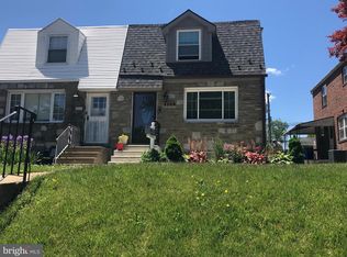 9206 Lansford St, Philadelphia, PA 19114