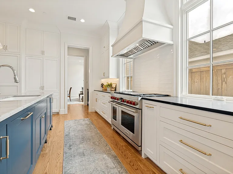 4309 Stanford Ave — Photo 11