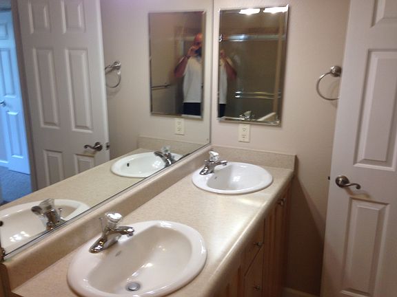 3rd image of 1035 Baywood Dr