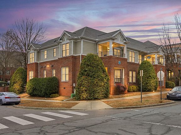 4th image of 703 Copperline Dr Unit 201