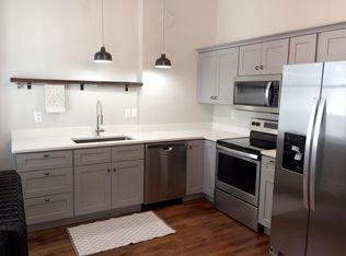 1618 Vine St #2B, Cincinnati, OH 45202