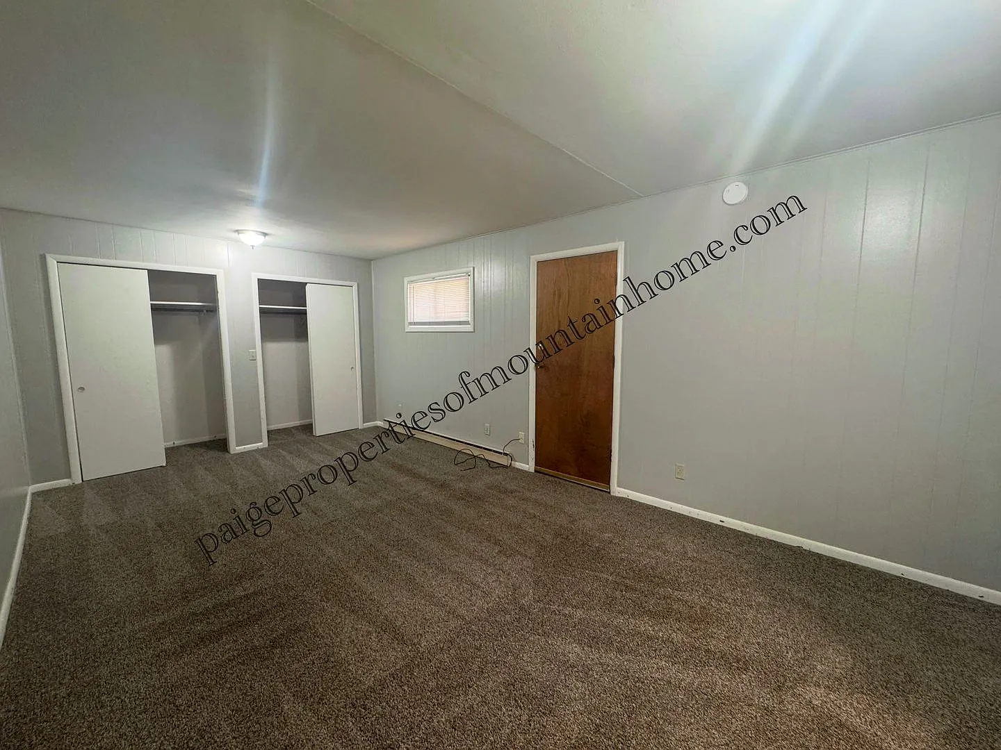 Charming 3 bed 2 bath Home on a Corner Lot! — Photo 3
