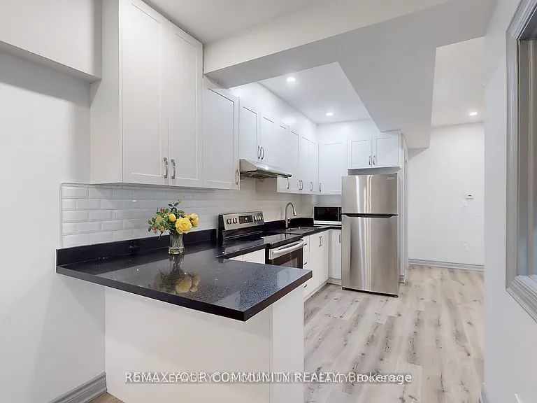 586 Parliament St #C — Photo 4