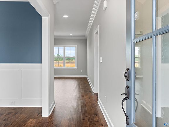 3rd image of 143 Pat Cain Dr