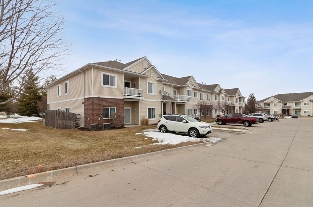 1720 SE La Grant Pkwy APT 1, Waukee, IA 50263 Zillow