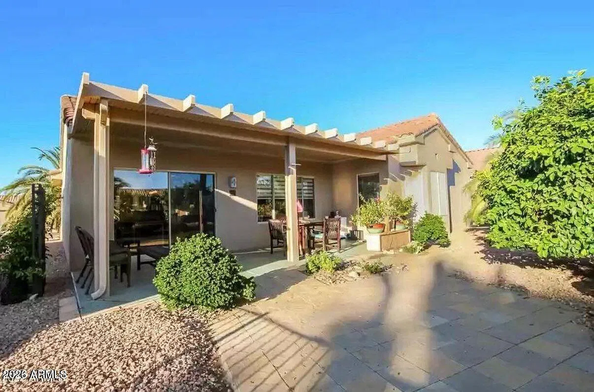 2 bed, 2.0 bath, 1627 sqft, $2,550 — Photo 2