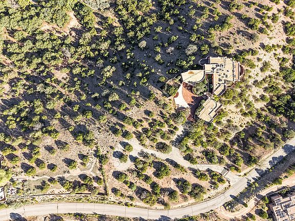 5th image of 142 Barranca Rd