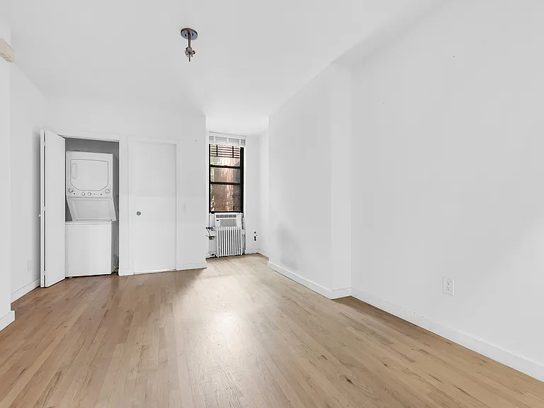 316 E 80th St #3EW — Photo 6