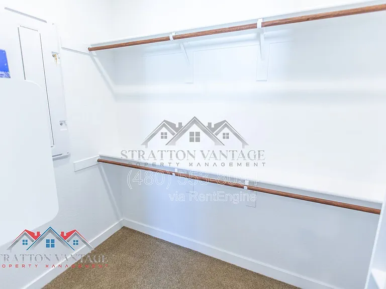 2304 E Kelly Dr — Photo 33