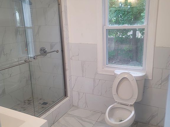 4th image of 317 Brinsmade Ave #C