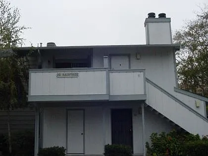 35 Raintree Ct APT 11 photo 1
