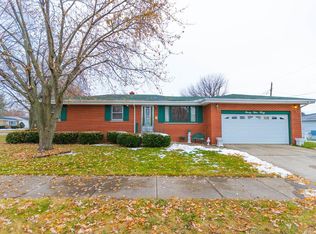 9940 Delaware Pl, Highland, IN 46322