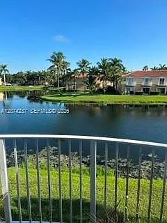 Melrose Point Condo — Photo 3