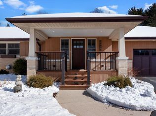 11936 N Springdale Ct, Mequon, WI 53092